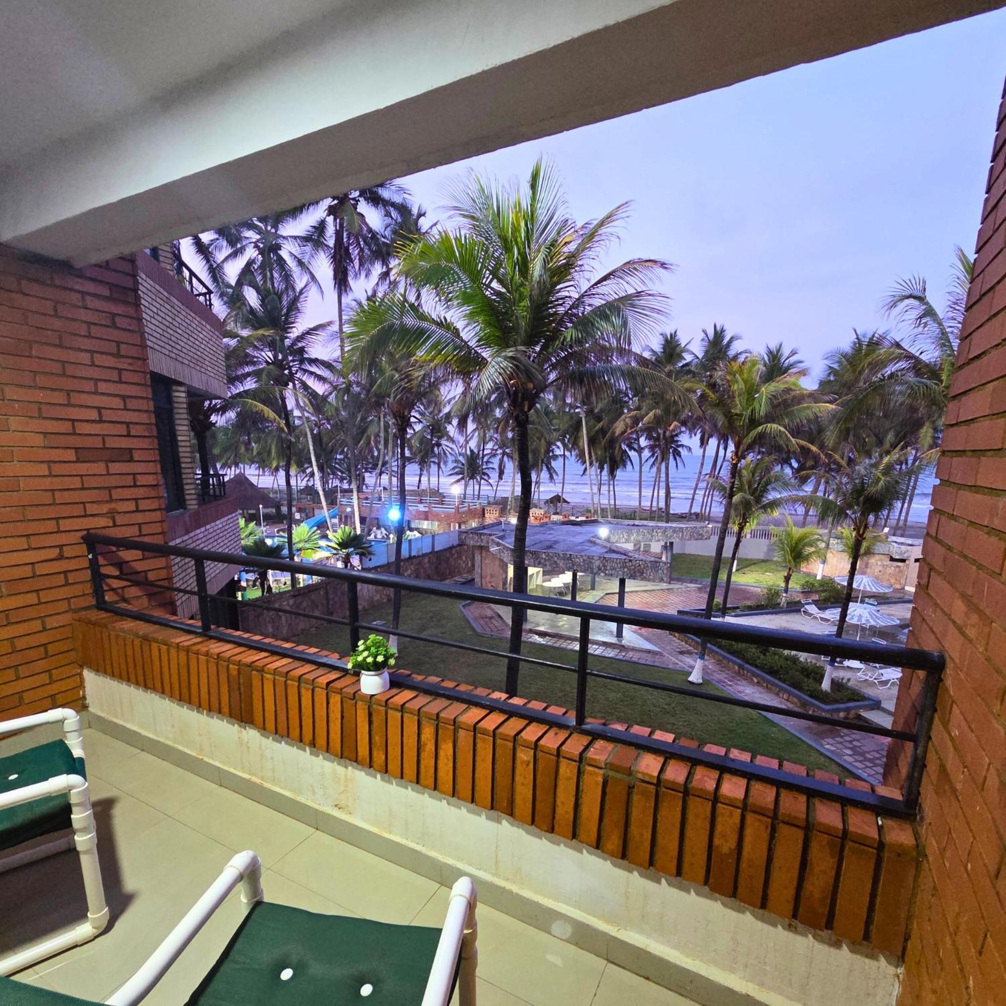 Апартаменти Tucacas, Frente Al Mar, Balcon, Piscina Y Playa Privada Екстер'єр фото